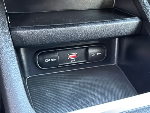 2023 Kia Forte LXS photo 13