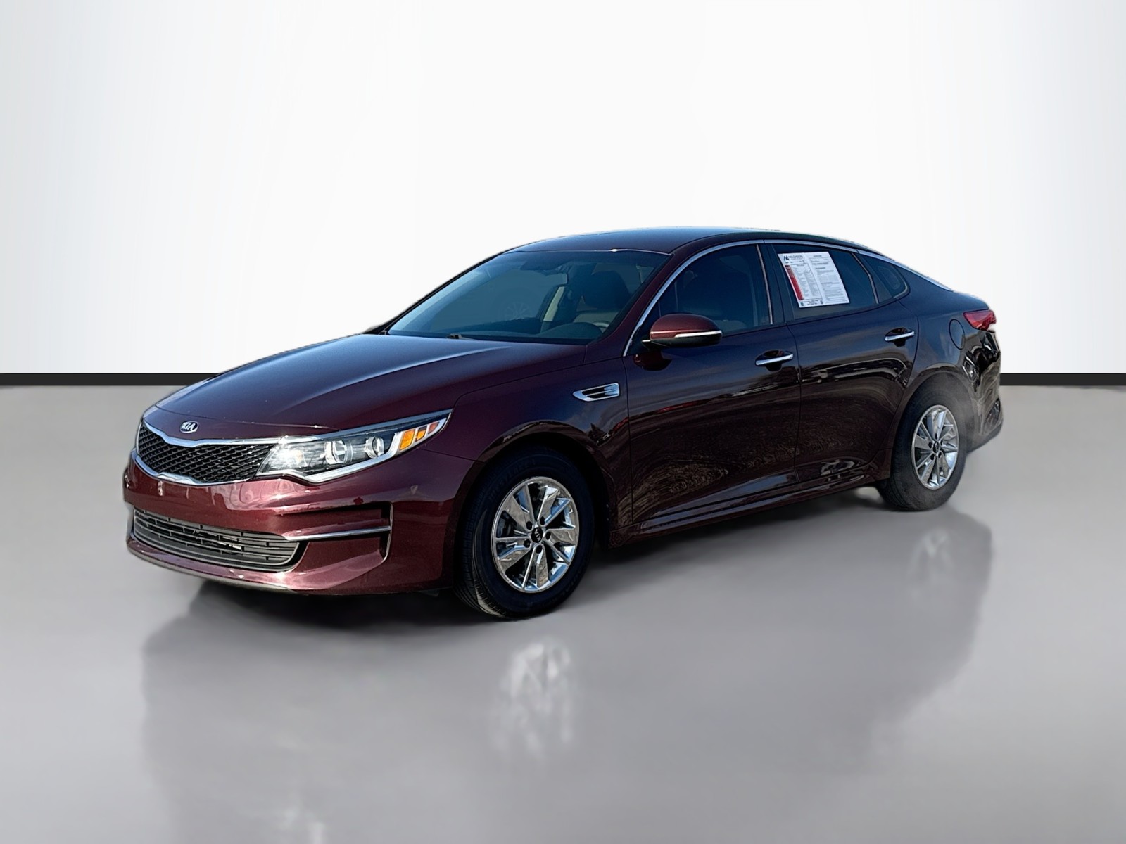 2018 Kia Optima LX's photo