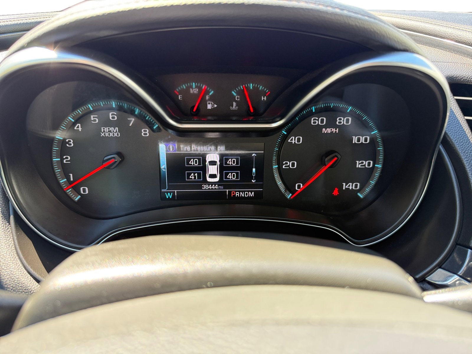 2017 Chevrolet Impala 1LT photo 11