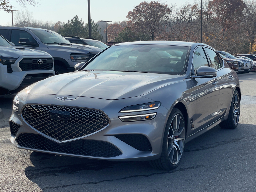 2025 GENESIS G70 Standard's photo