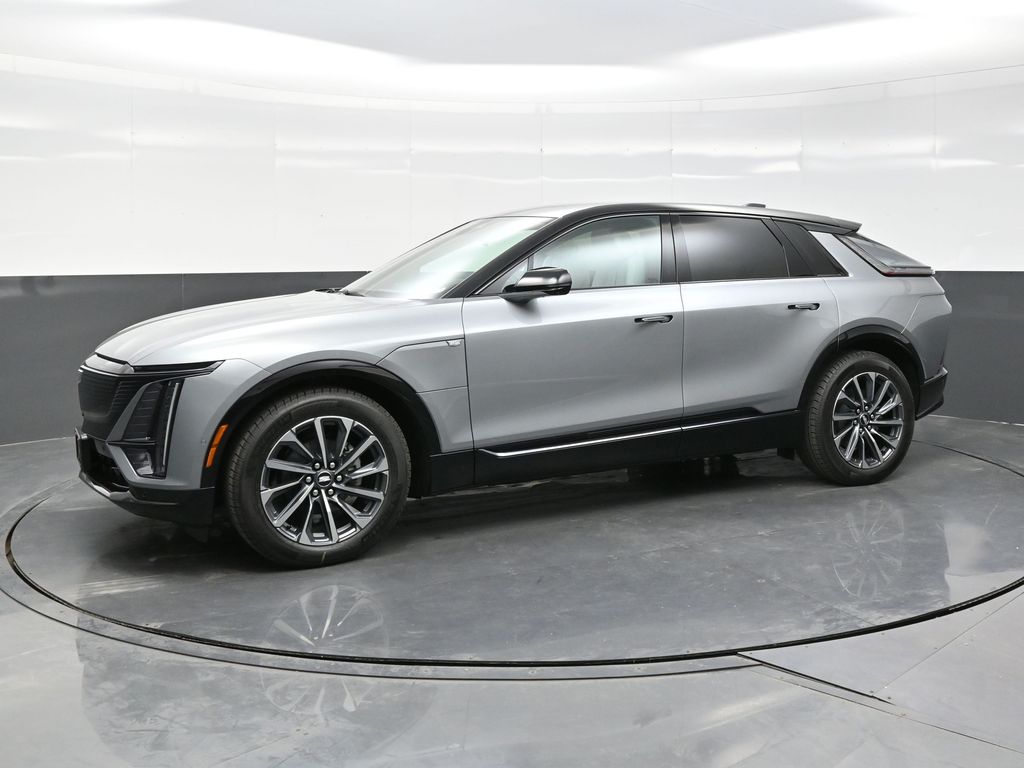 2026 Cadillac Lyriq Sport photo 2