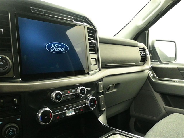 2025 Ford F-150 XLT photo 9