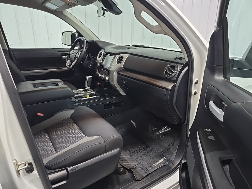 2020 Toyota Tundra SR5 Grade photo 17