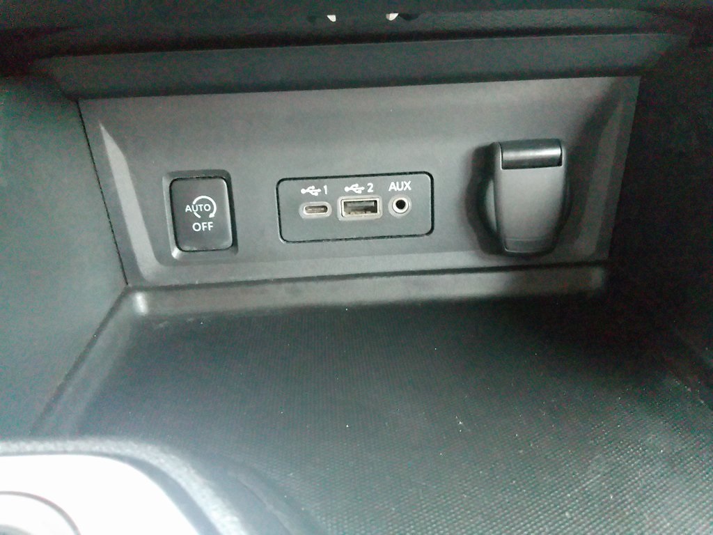 2024 Nissan Sentra SV photo 30