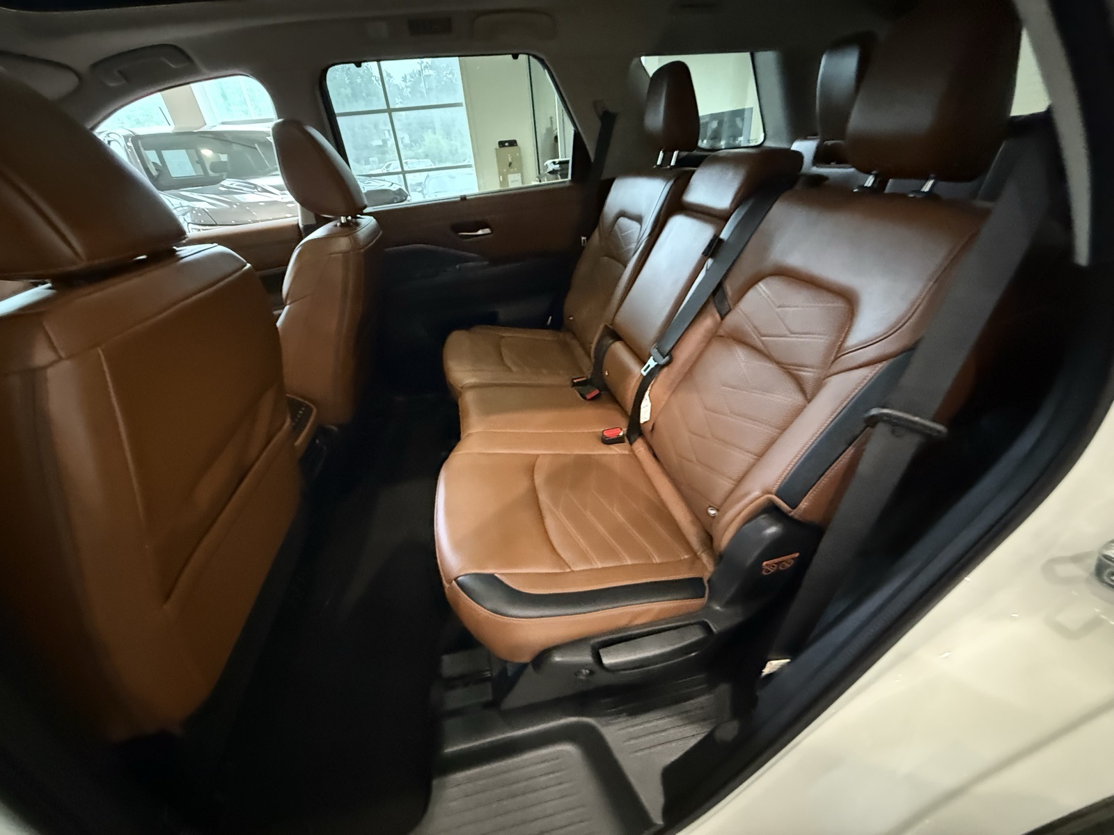 2023 Nissan Pathfinder Platinum photo 24