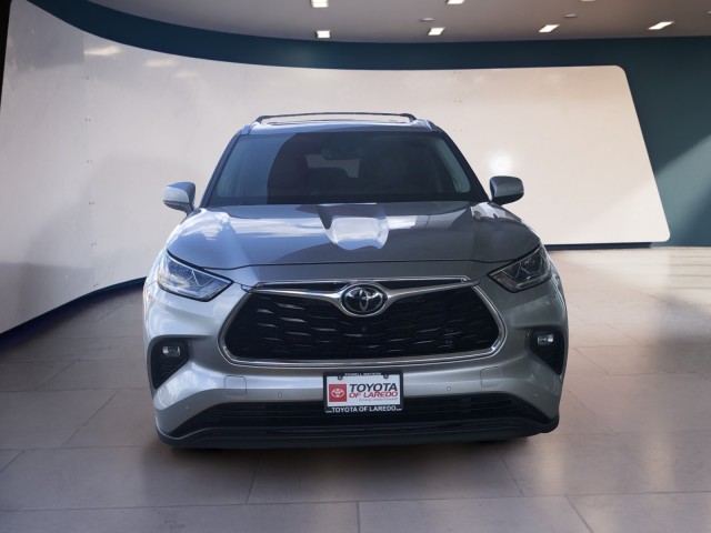 2021 Toyota Highlander Limited photo 8
