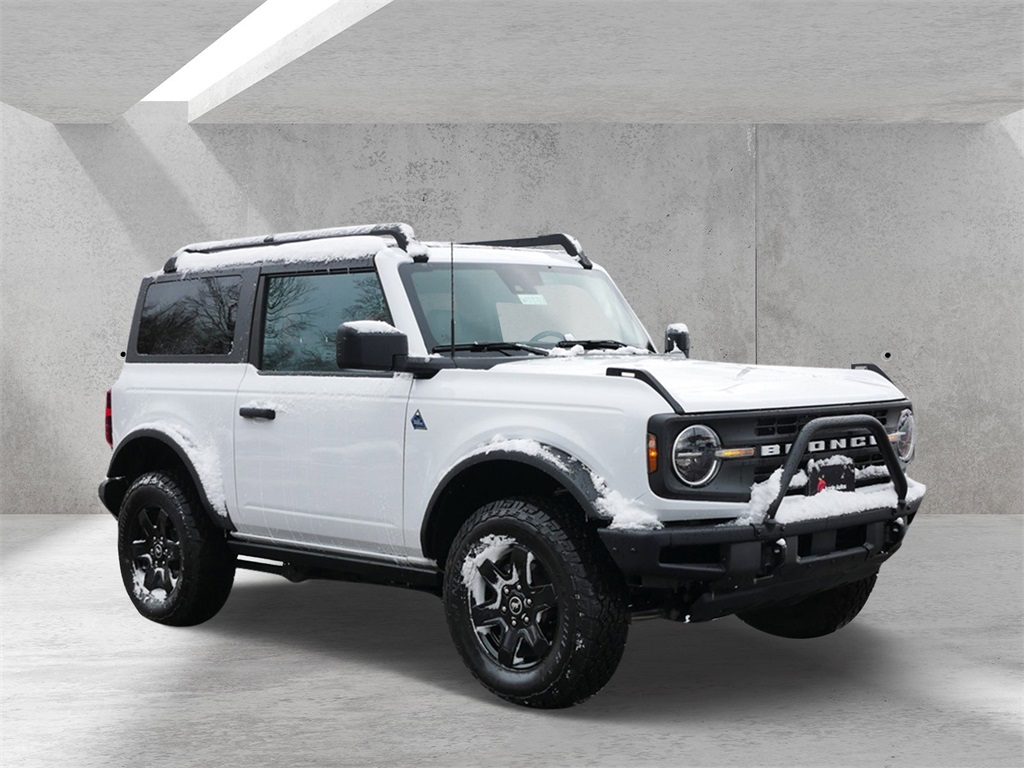 2024 Ford Bronco 2-Door Black Diamond's photo