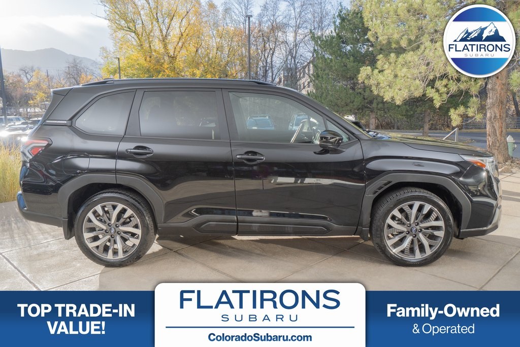 2025 Subaru Forester Touring's photo