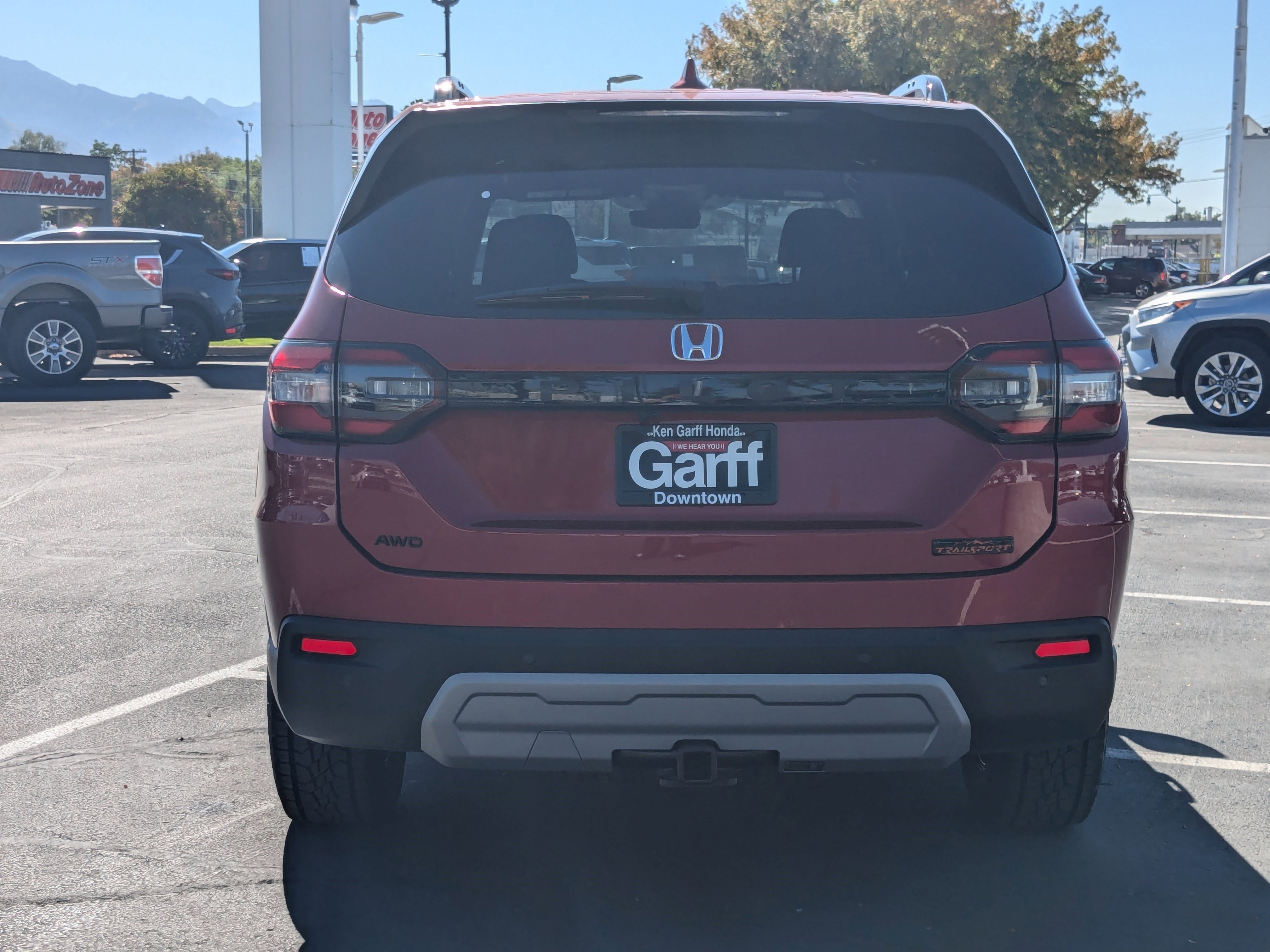2025 Honda Pilot TrailSport photo 3
