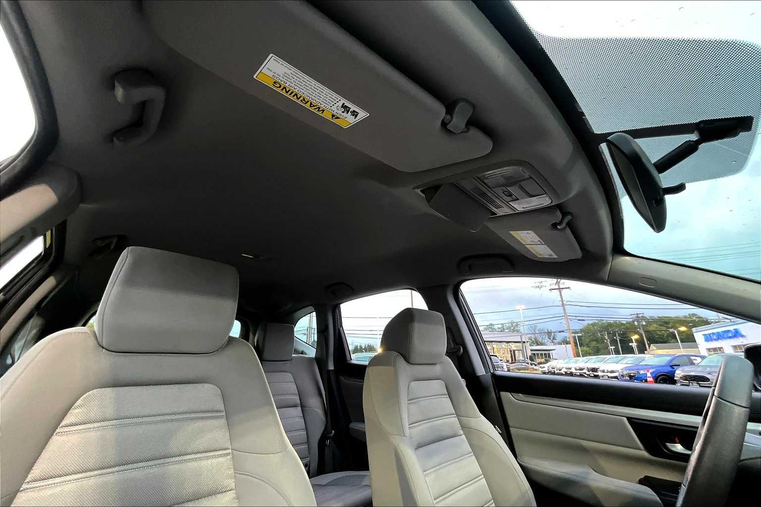 2017 Honda CR-V LX photo 12
