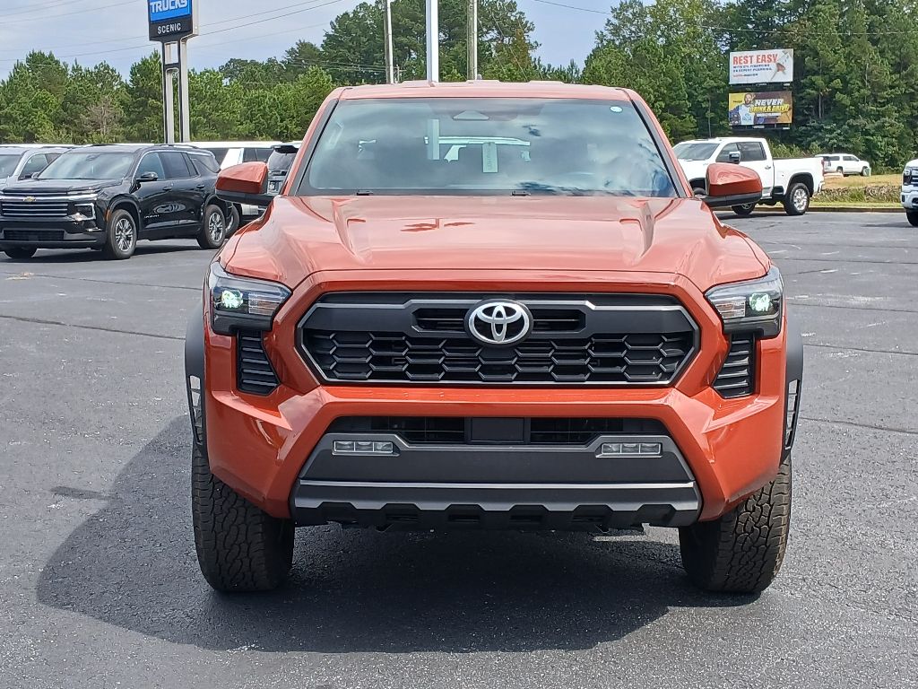 2025 Toyota Tacoma SR5 photo 8