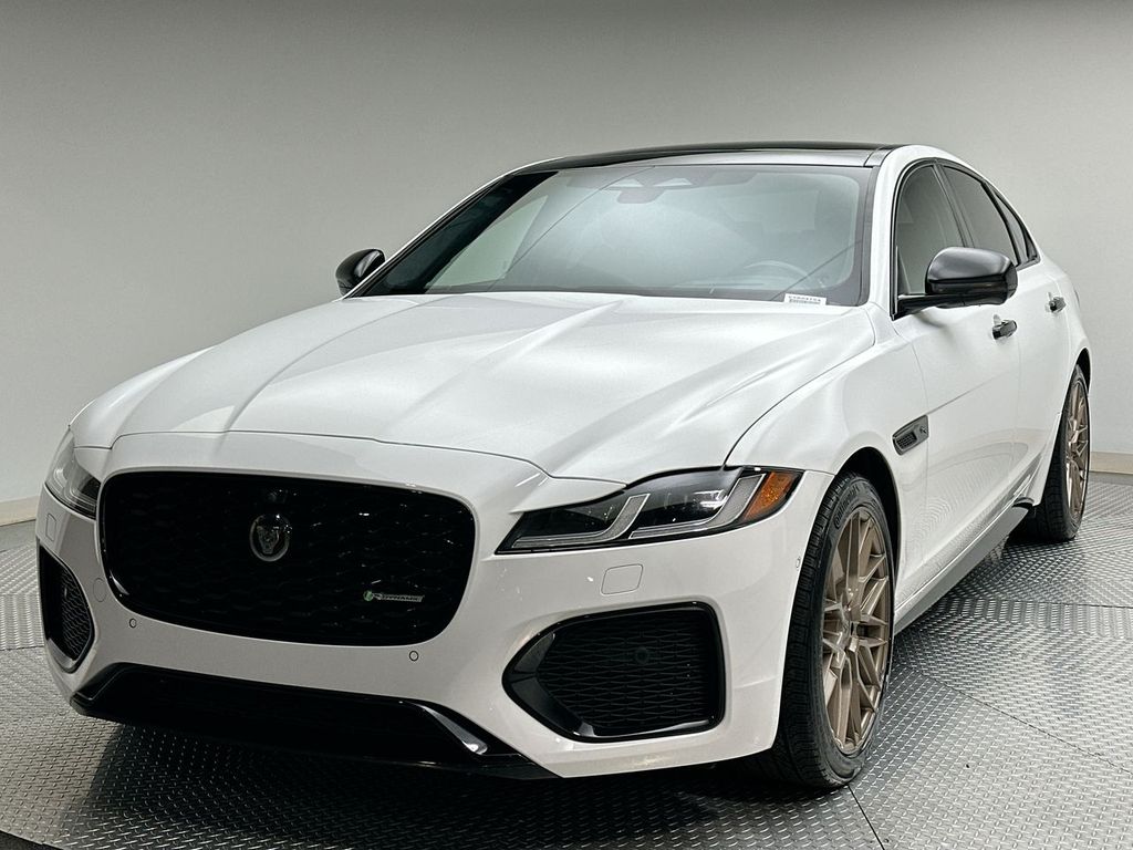 2021 Jaguar XF R-Dynamic SE
