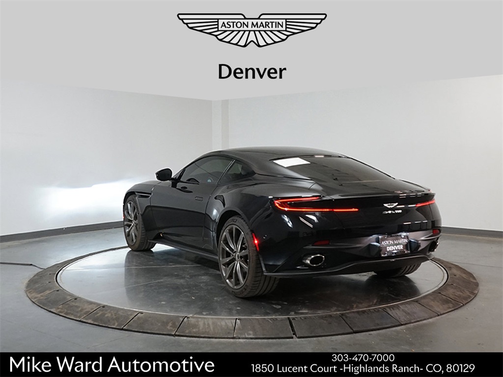 2018 Aston Martin DB11 photo 3