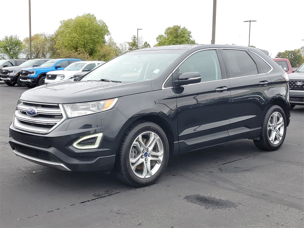 2015 Ford Edge Titanium photo 2