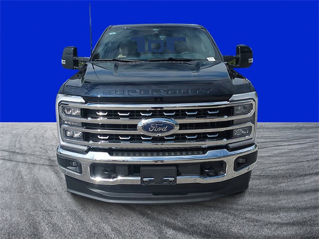 2025 Ford F-350 Lariat photo 8