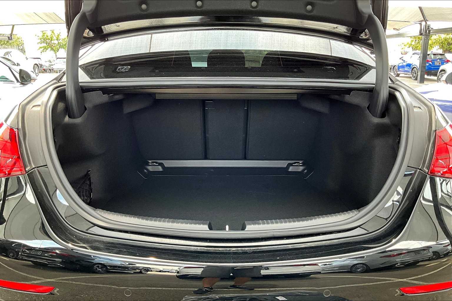 2025 Mercedes Benz C 300 photo 14