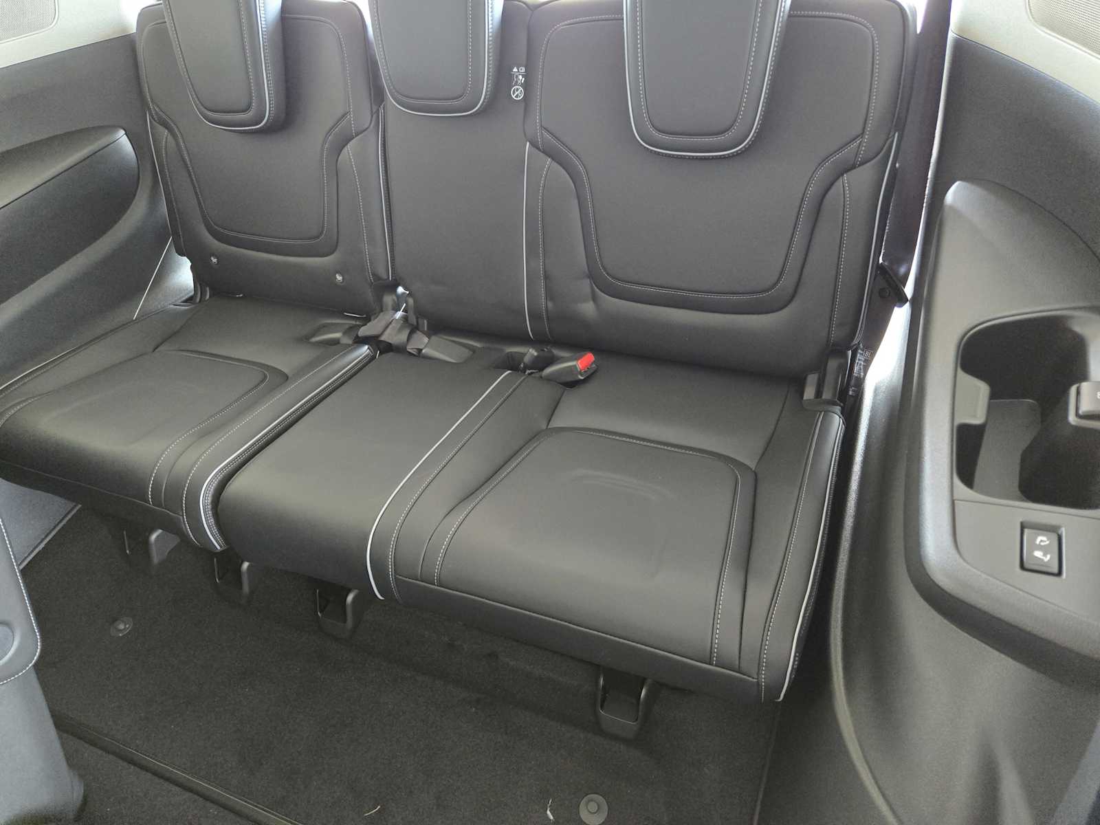 2026 INFINITI QX80 Luxe - Photo 18