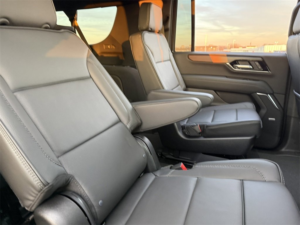 2026 GMC YUKON XL - Image 37
