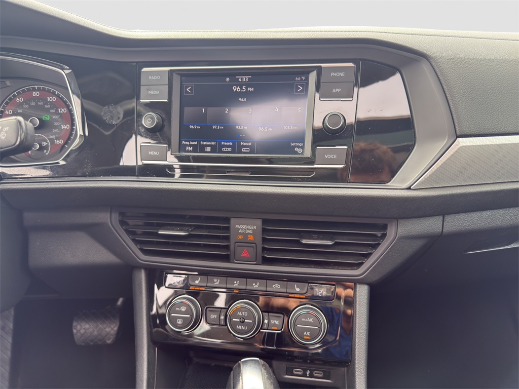 2021 Volkswagen Jetta 1.4T SE photo 16