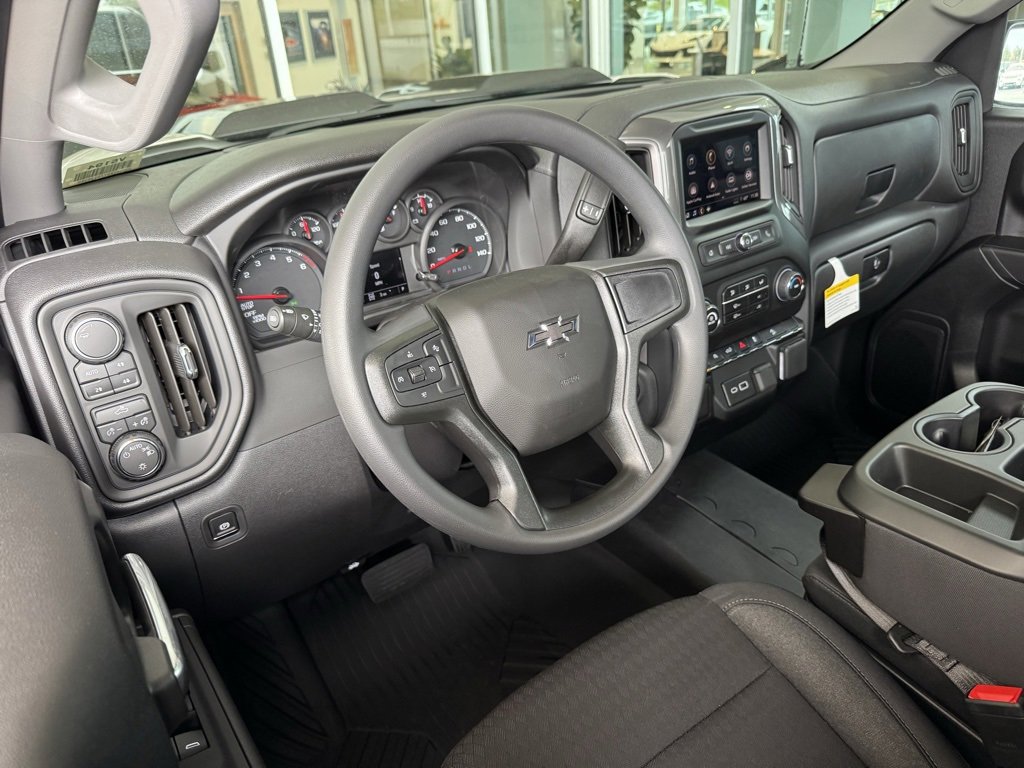 2026 Chevrolet Silverado 1500 Custom Trail Boss photo 3