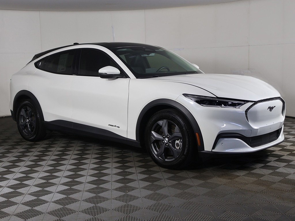 Used 2022 Ford Mustang Mach-E Select AWD with VIN 3FMTK1SS3NMA18147 for sale in Bedford, OH