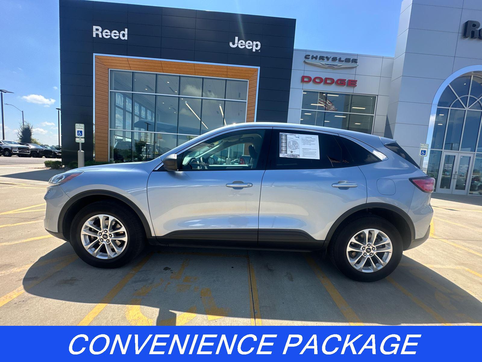 Used 2022 Ford Escape SE with VIN 1FMCU9G68NUB69338 for sale in Kansas City