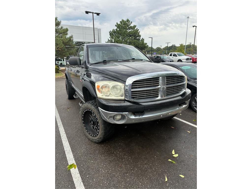 2008 Dodge Ram SLT photo 4