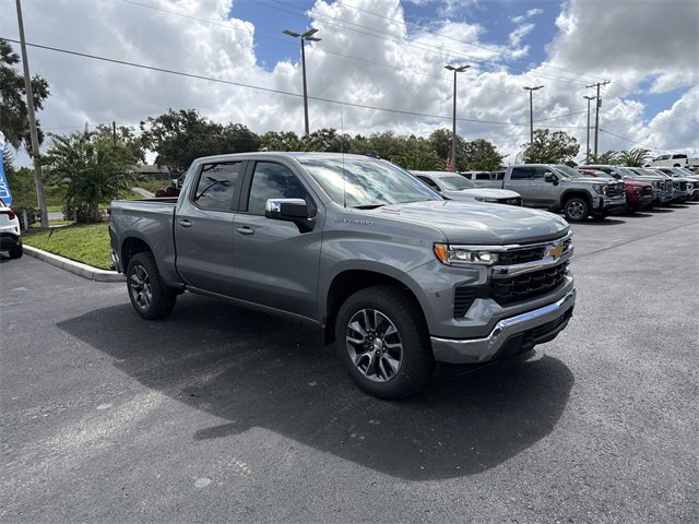 2026 Chevrolet Silverado 1500 LT1 photo 2