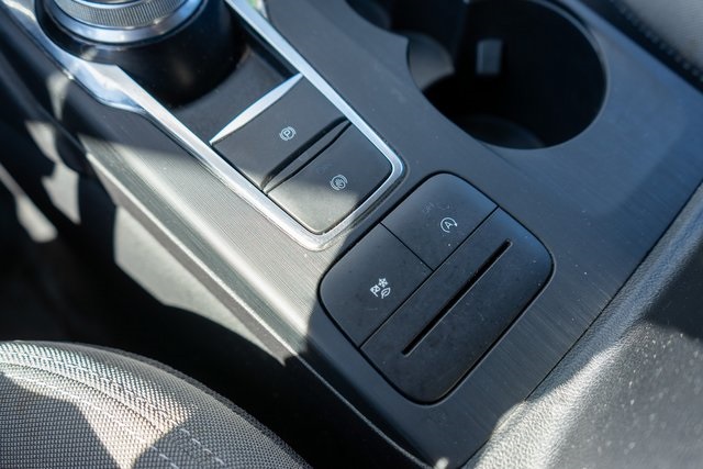 2020 Ford Escape SE photo 20