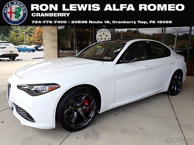 2025 Alfa Romeo Giulia Tributo Italiano's photo