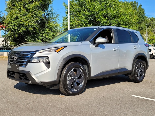 2024 Nissan Rogue SV photo 3