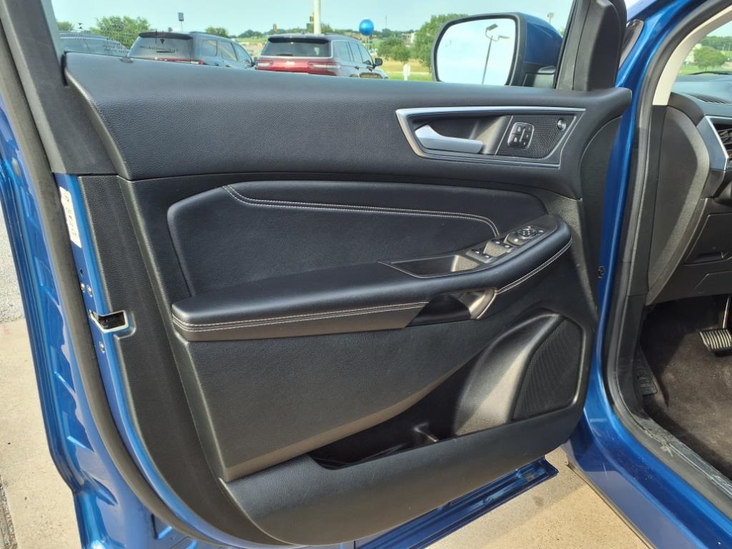 2022 Ford Edge Titanium photo 14