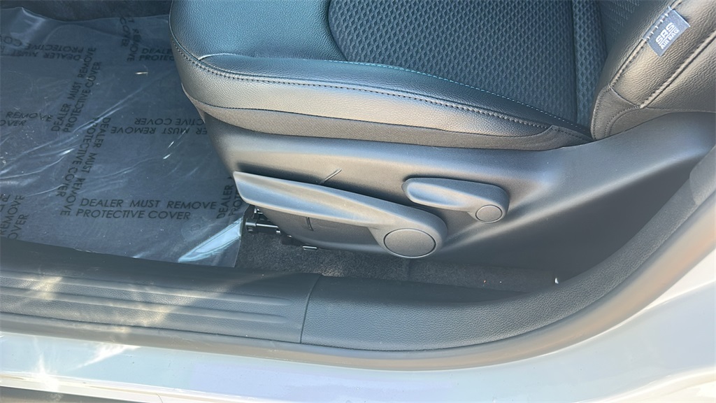2025 Jeep Compass Latitude photo 18