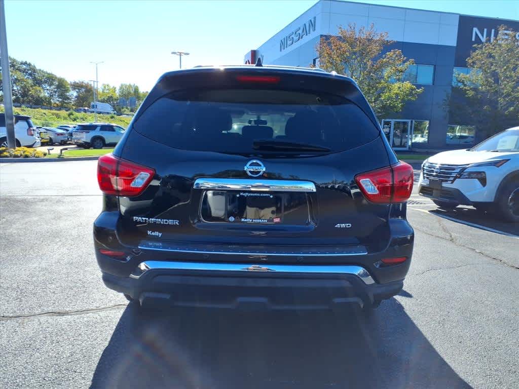 2020 Nissan Pathfinder S photo 6