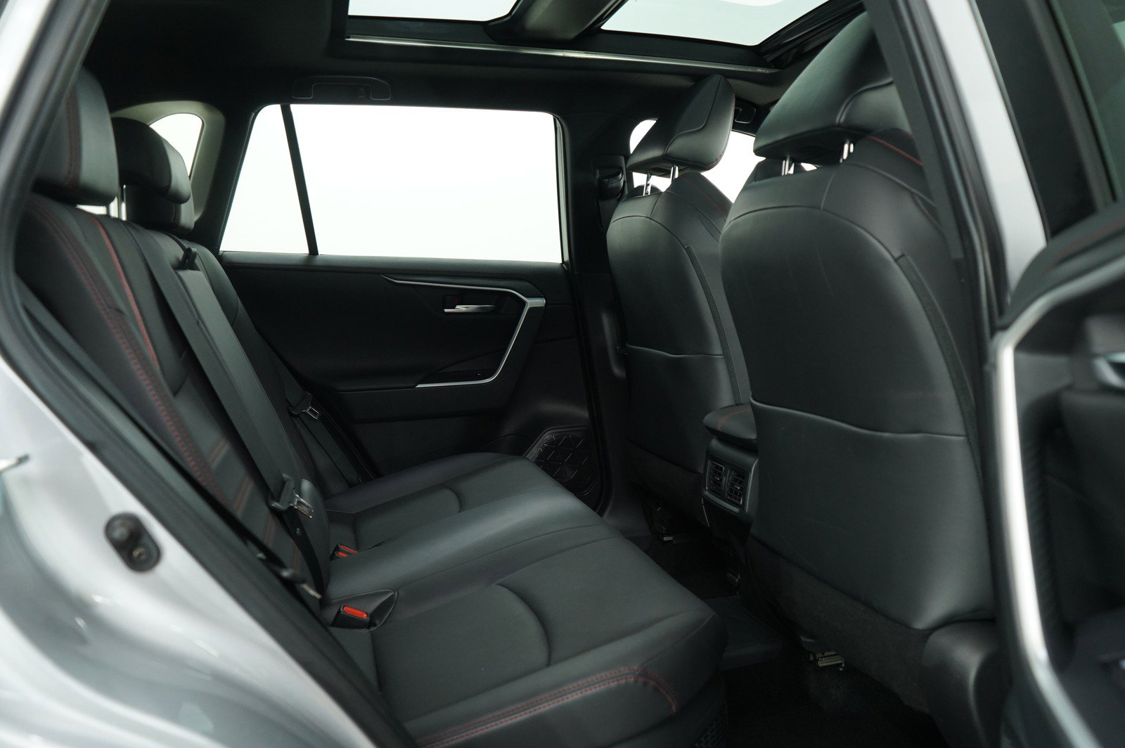 2021 Toyota RAV4 Prime XSE photo 4