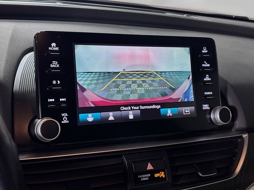 2018 Honda Accord Touring photo 17