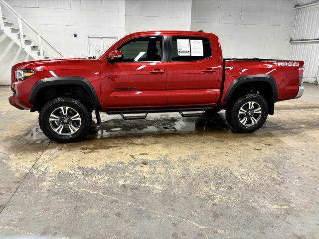 2022 Toyota Tacoma SR photo 4