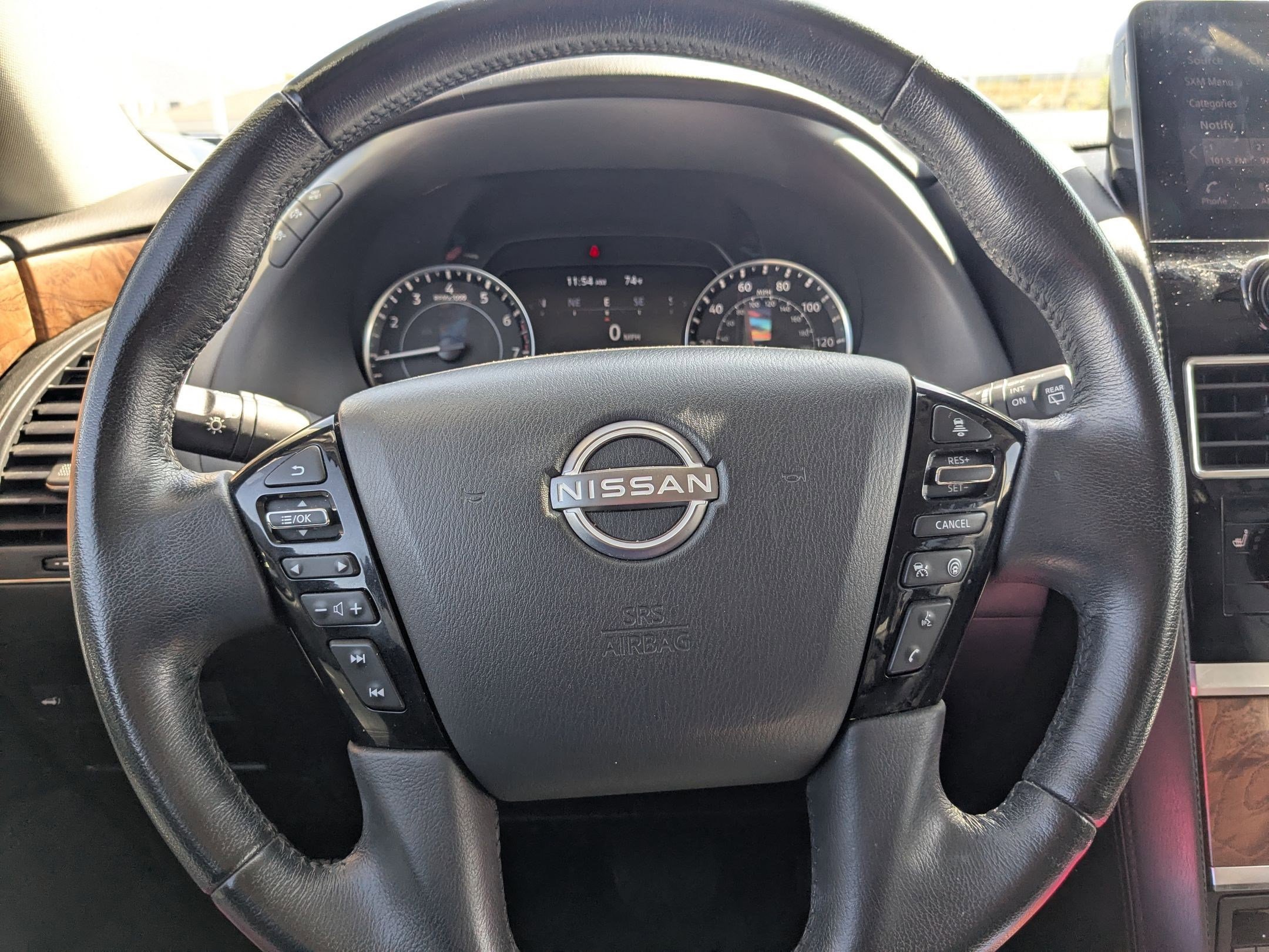 2024 Nissan Armada SL photo 16