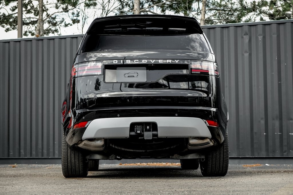 2025 Land Rover Discovery Metropolitan Edition photo 4