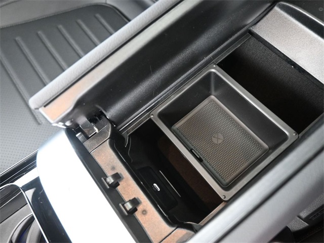 2026 Mercedes Benz GLC 350e 4MATIC photo 4