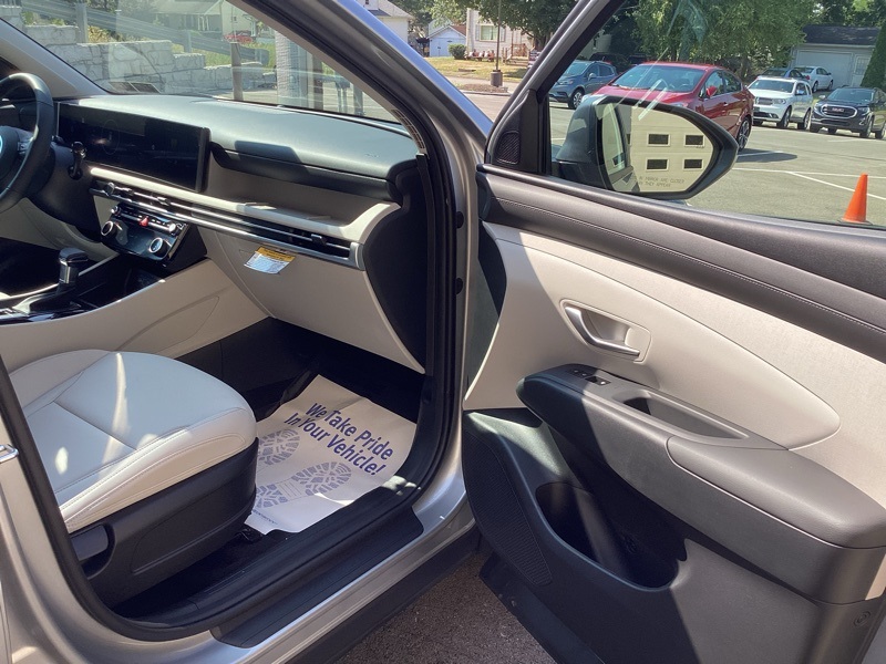 2025 Hyundai Tucson SEL Convenience photo 15