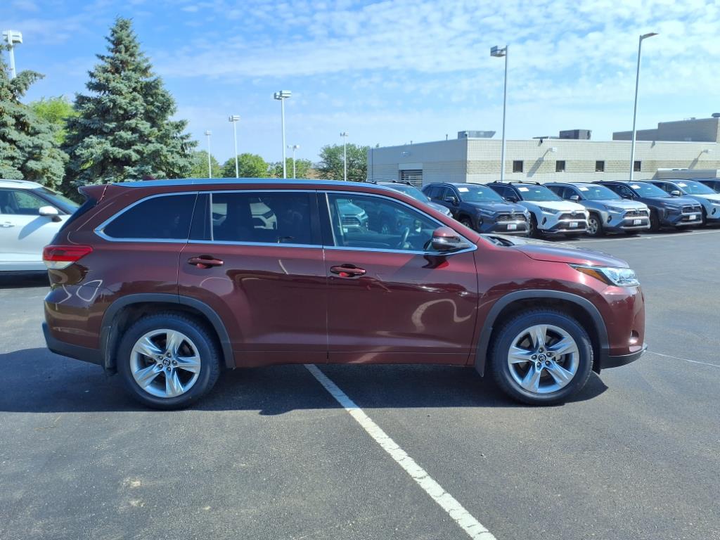 Certified 2018 Toyota Highlander Limited with VIN 5TDDZRFHXJS810548 for sale in Burnsville, Minnesota