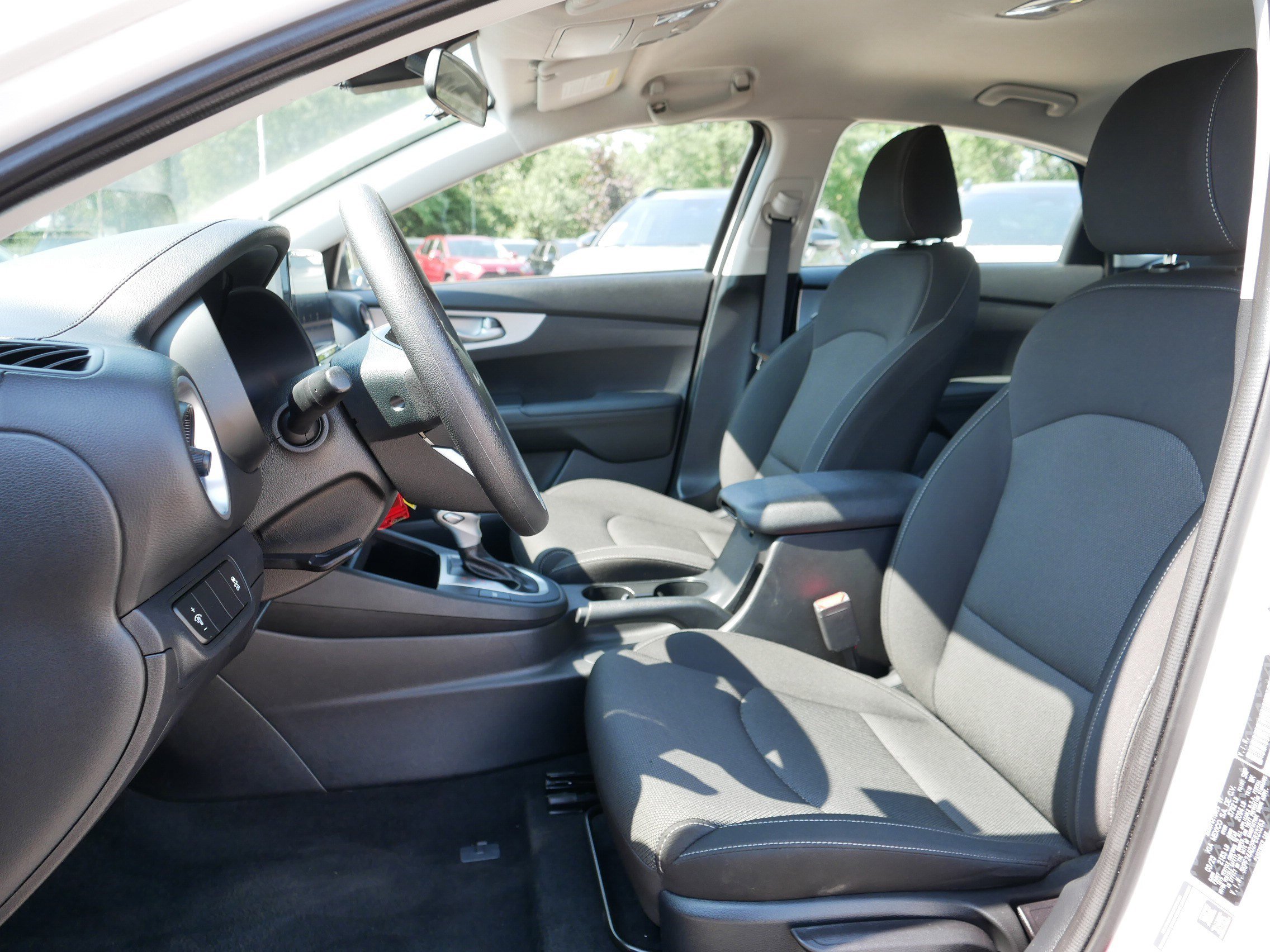 2023 Kia Forte LXS photo 31