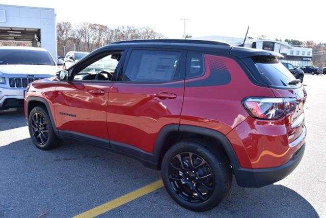 2023 Jeep Compass Altitude photo 3