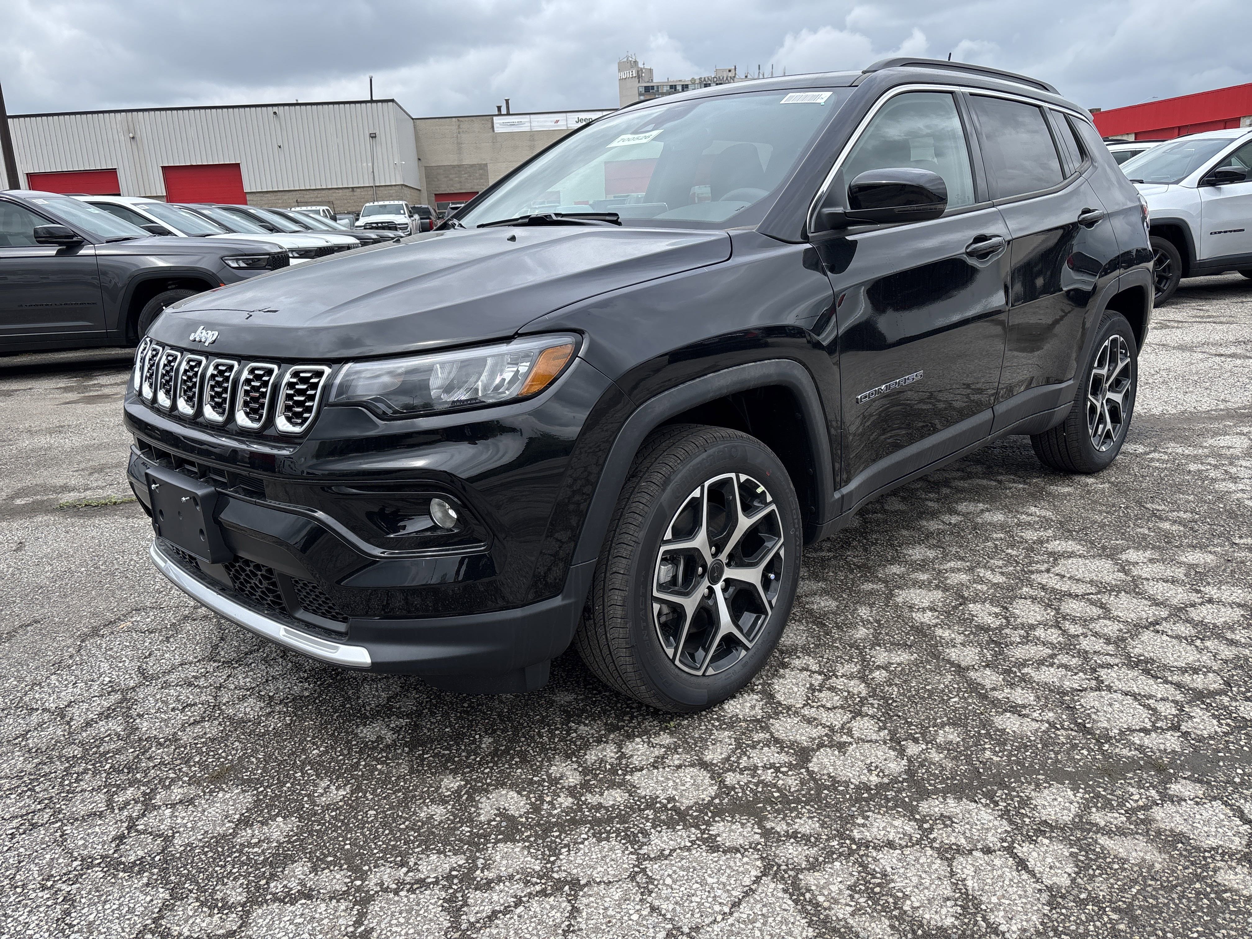 New 2025 Diamond Black Crystal Pearl Jeep Limited image 1