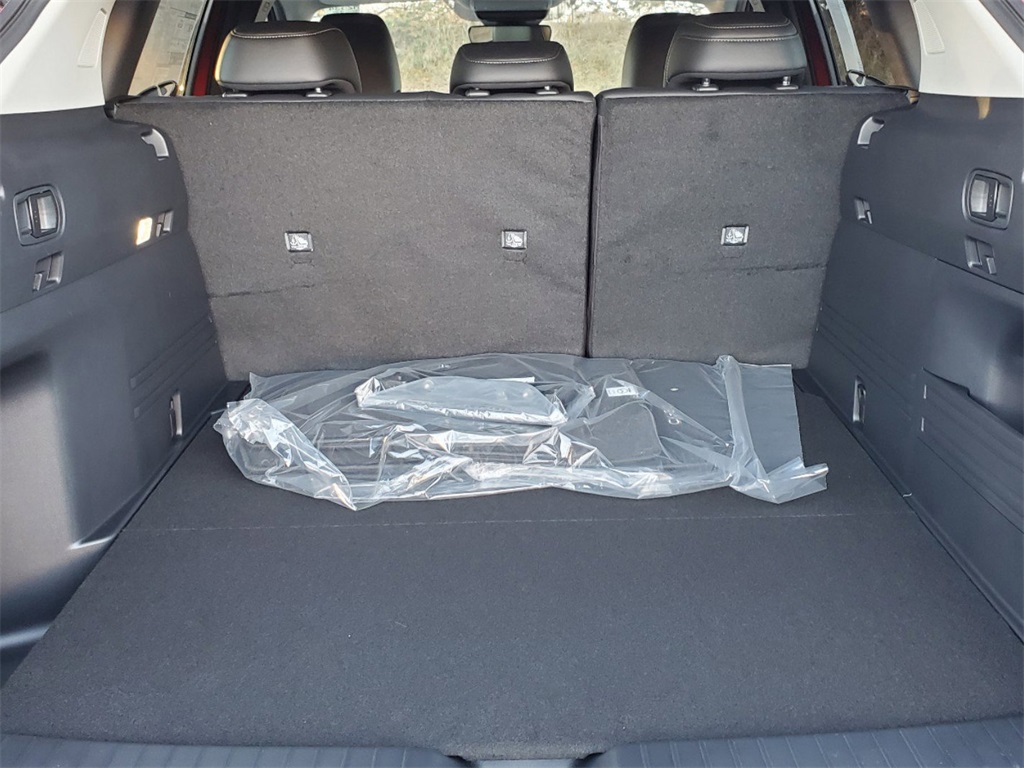 2025 Mazda CX-50 Premium Plus photo 3