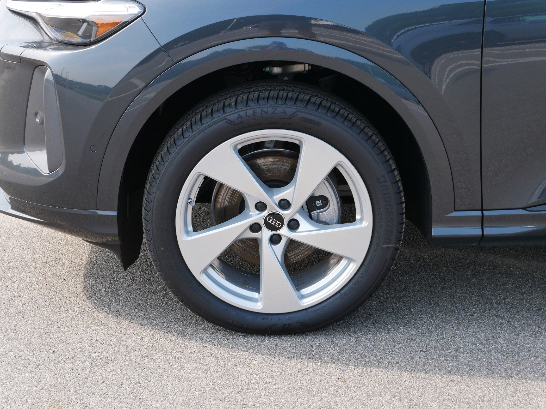 2025 Audi Q5 Premium Plus photo 4