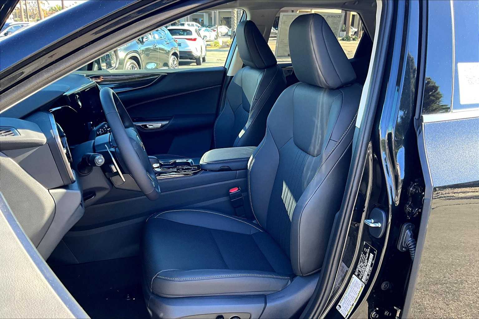 2026 Lexus NX 350 photo 17