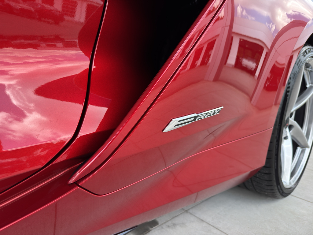 2025 Chevrolet Corvette E-Ray 3LZ photo 9