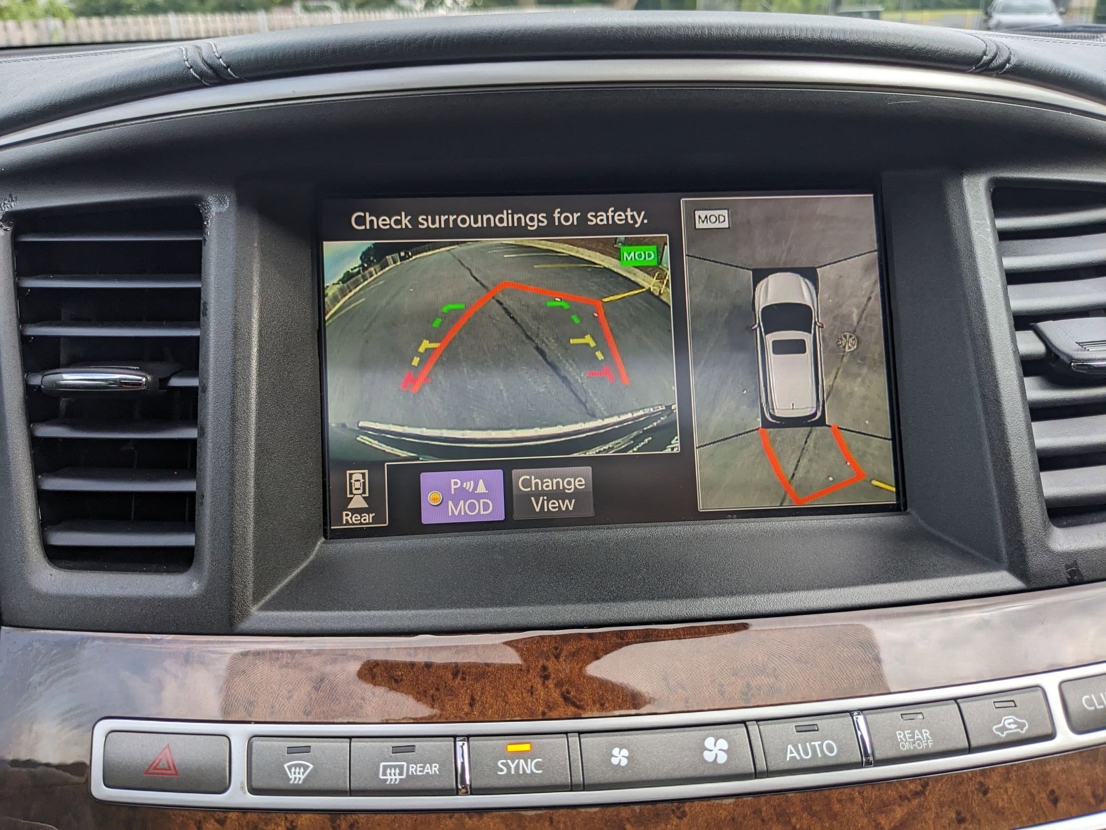 2020 Infiniti QX60 Luxe photo 13